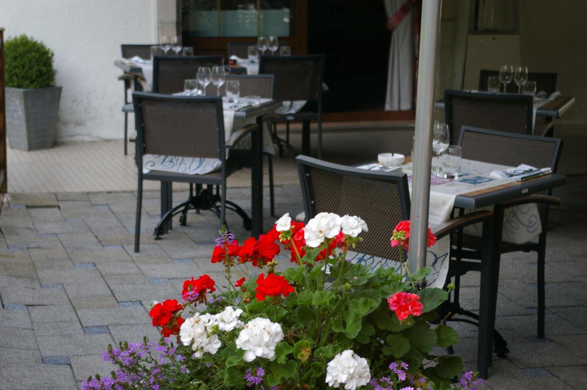 Hotel Le Bellevue Saint-Hippolyte  Exterior photo